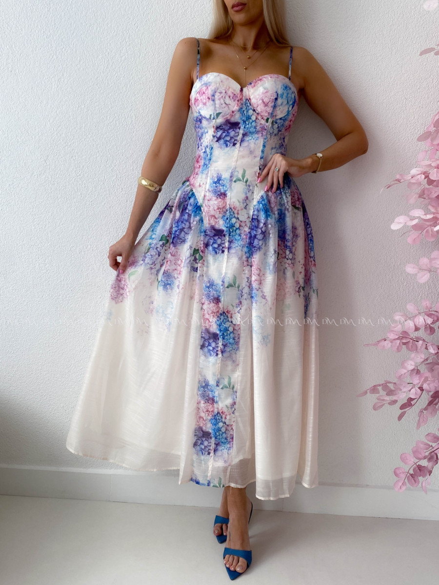 Elegantné ľahké midi šaty na ramienka Flora fialové AB 129 Elegantné ľahké midi šaty na ramienka Flora fialové AB 129