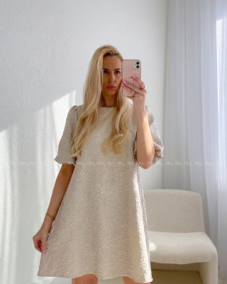 Elegantné šaty s 3d kvetmi rosses béžovo-zlatisté AB 108