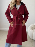 Burgundy prechodný trenchcoat AB 91 Burgundy prechodný trenchcoat AB 91