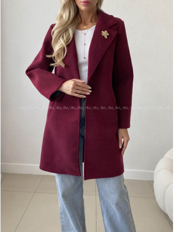 Midi prechodný kabát s brošňou burgundy AB 59 Midi prechodný kabát s brošňou burgundy AB 59