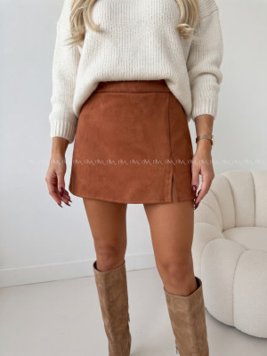 Jelenicový skort škoricový AB 700