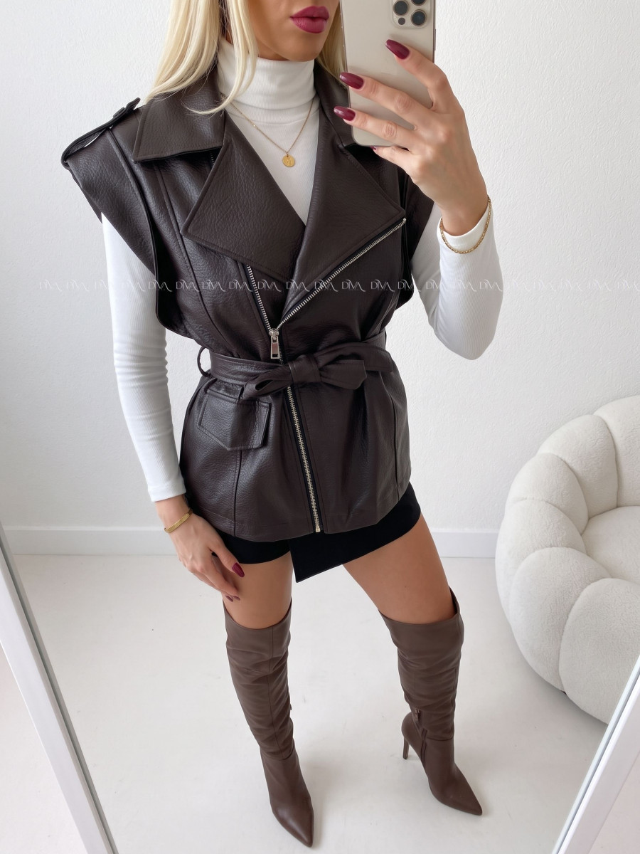 Čokoládová koženková vesta P 133