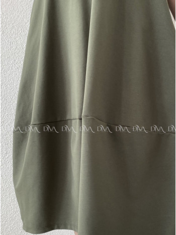 Maxi šaty hruškového strihu khaki zelené A 105 Maxi šaty hruškového strihu khaki zelené A 105