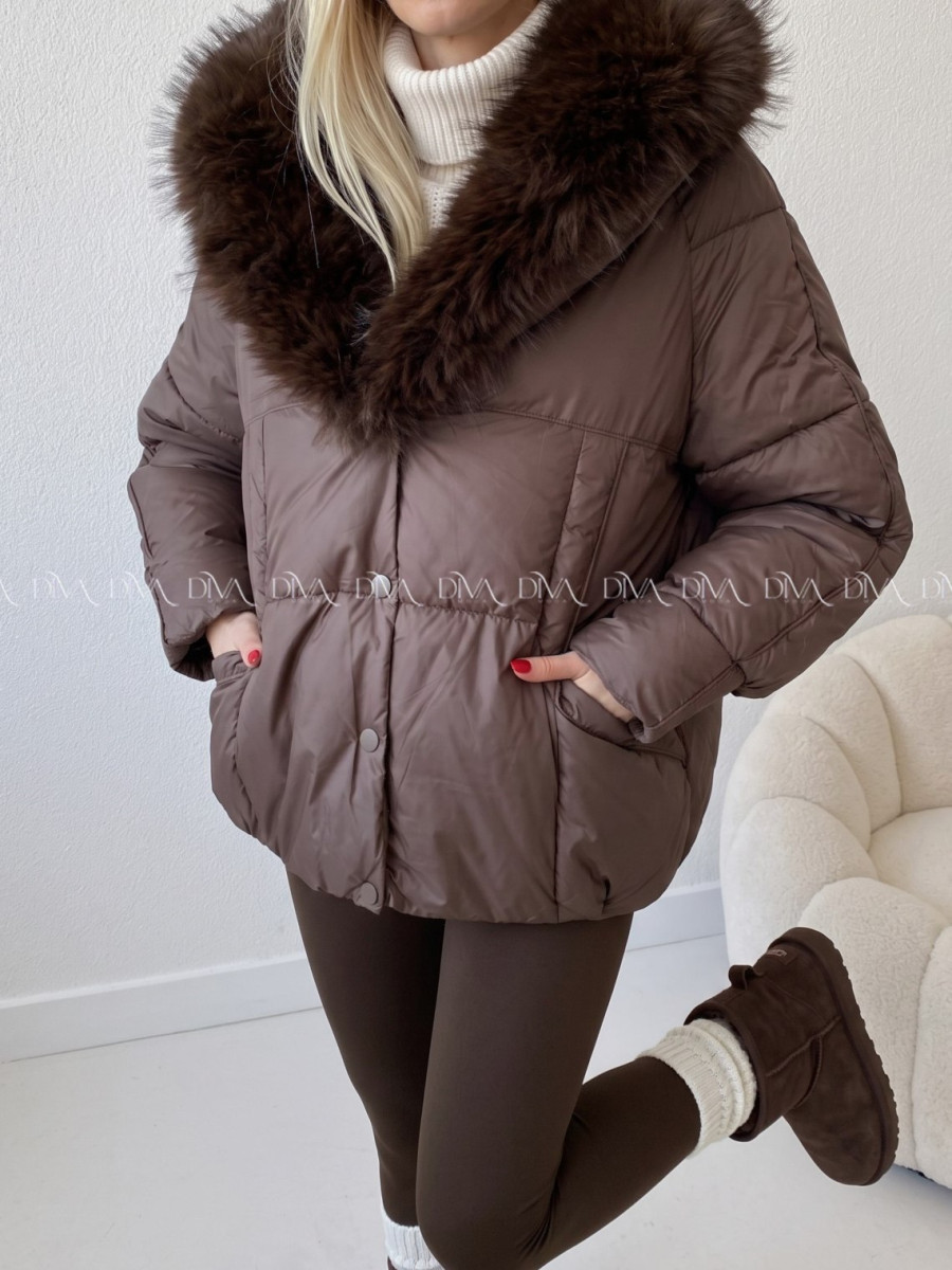 Zimná oversize bunda s kožušinou čokoládová A 211 Zimná oversize bunda s kožušinou čokoládová A 211