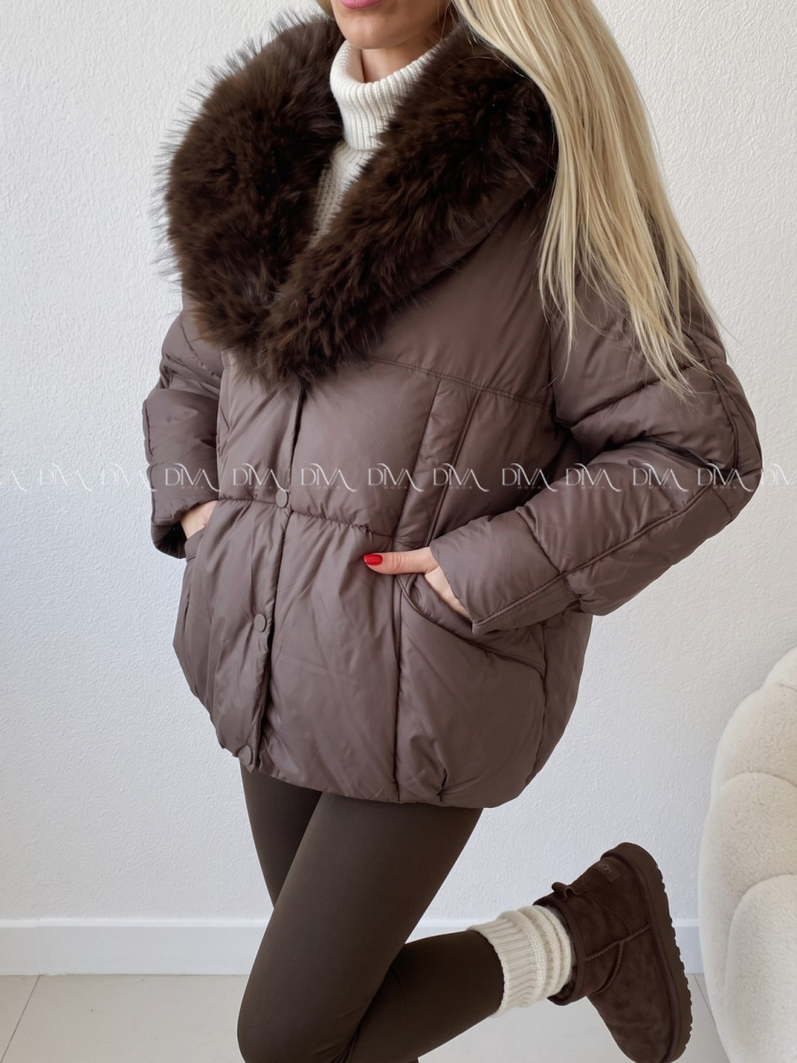 Zimná oversize bunda s kožušinou čokoládová A 211 Zimná oversize bunda s kožušinou čokoládová A 211