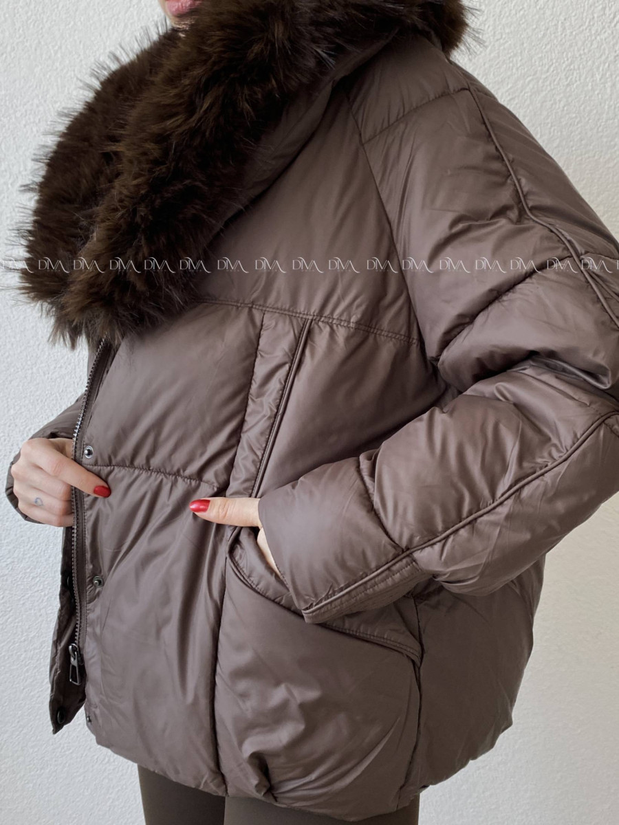 Zimná oversize bunda s kožušinou čokoládová A 211 Zimná oversize bunda s kožušinou čokoládová A 211